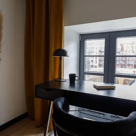 Golden - Stylish Loft - Great Location &jana Pawla33 Apartment